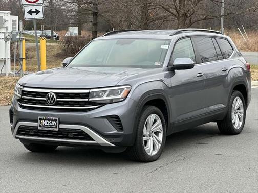 2022 Volkswagen Atlas 3.6L SE w/Technology