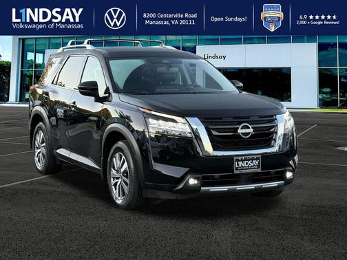 2022 Nissan Pathfinder SL 4WD