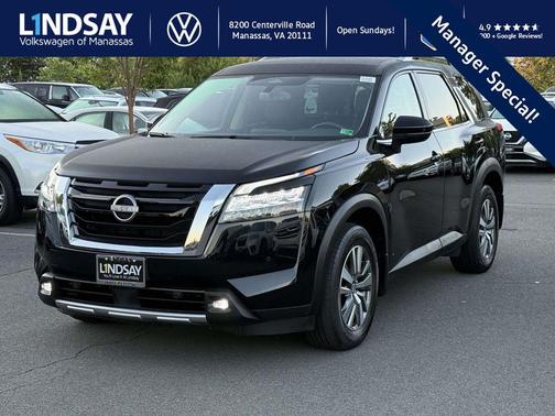 2022 Nissan Pathfinder SL 4WD