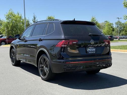 2022 Volkswagen Tiguan 2.0T SE R-Line Black 4MOTION