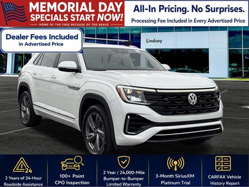Opal White Pearl Effect 2024 Volkswagen Atlas Cross Sport 2.0T SEL R-Line