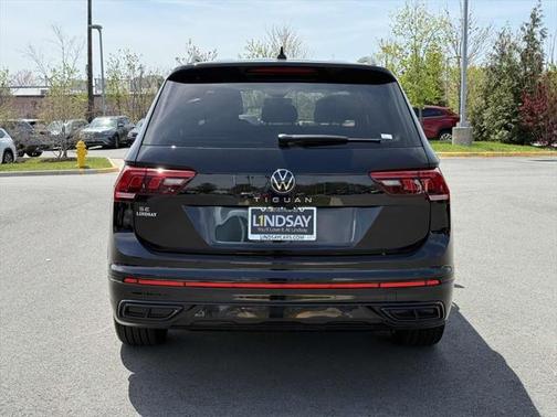 2024 Volkswagen Tiguan 2.0T SE R-Line Black