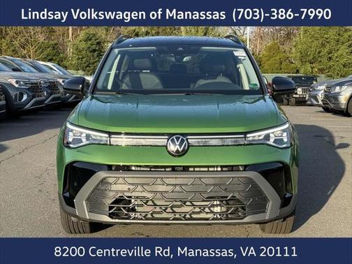 2025 Volkswagen Taos 1.5T SE Black