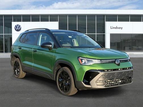 2025 Volkswagen Taos 1.5T SE Black