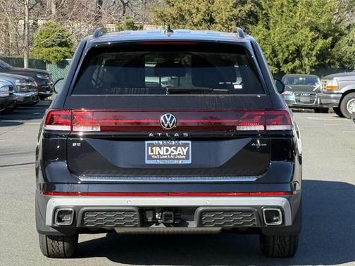 2025 Volkswagen Atlas 2.0T Peak Edition