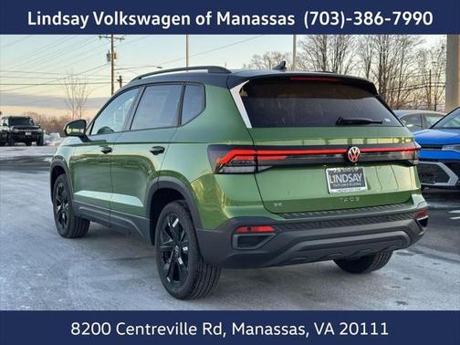 2025 Volkswagen Taos 1.5T SE Black