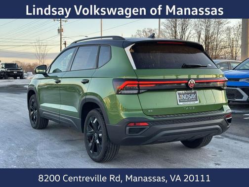 2025 Volkswagen Taos 1.5T SE Black