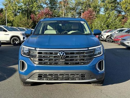 2025 Volkswagen Atlas 2.0T SE w/Technology 4MOTION