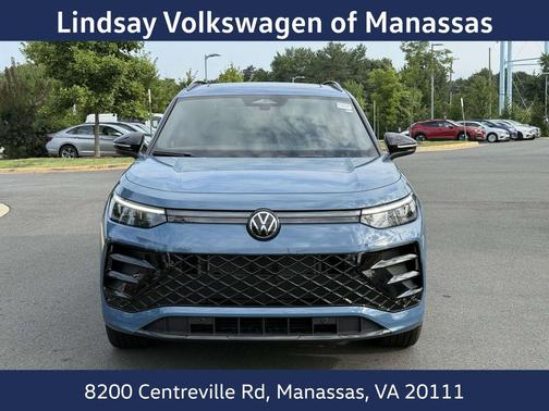 2025 Volkswagen Tiguan 2.0T SE R-Line Black 4MOTION