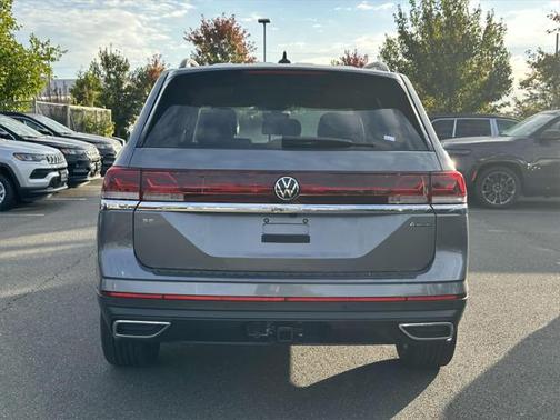 2025 Volkswagen Atlas 2.0T SE w/Technology 4MOTION