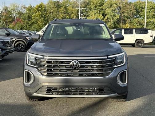 2025 Volkswagen Atlas 2.0T SE w/Technology 4MOTION