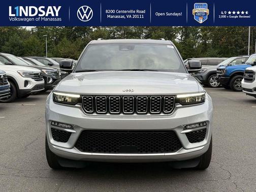 2022 Jeep Grand Cherokee Summit