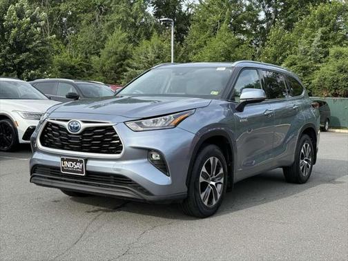 2020 Toyota Highlander Hybrid XLE