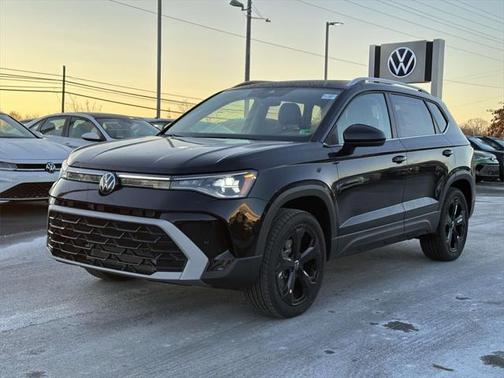 2025 Volkswagen Taos 1.5T SEL