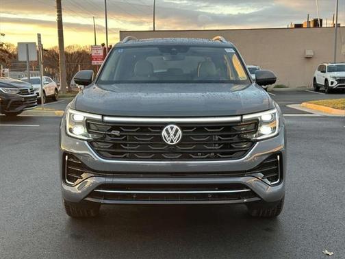 2025 Volkswagen Atlas 2.0T SEL Premium R-Line 4MOTION