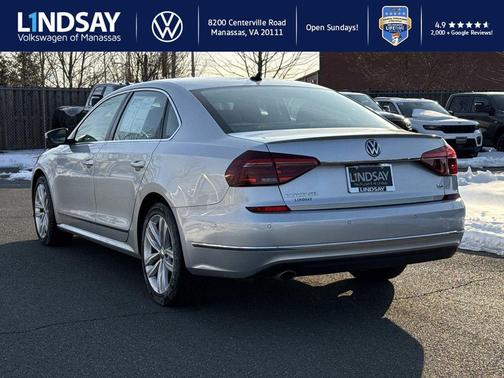 2018 Volkswagen Passat 2.0T SEL Premium