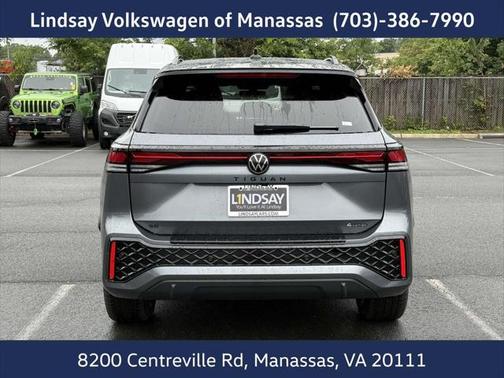 2025 Volkswagen Tiguan 2.0T SE R-Line Black 4MOTION