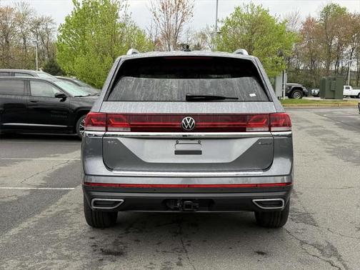 2025 Volkswagen Atlas 2.0T SEL