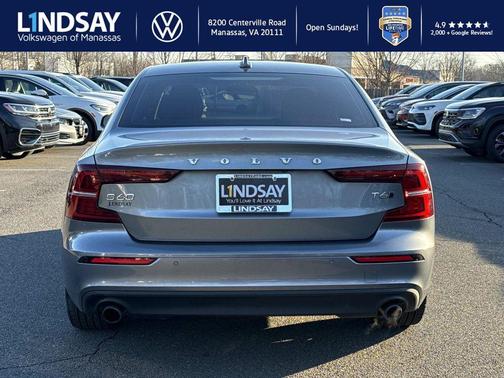 2020 Volvo S60 T6 Momentum