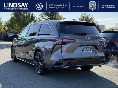 2021 Toyota Sienna XSE 7 Passenger