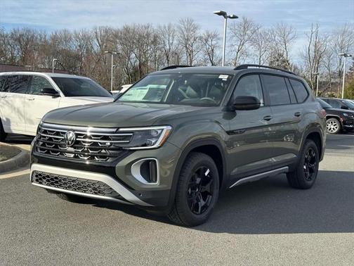 2025 Volkswagen Atlas 2.0T Peak Edition