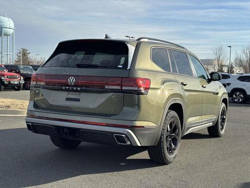 2025 Volkswagen Atlas 2.0T Peak Edition