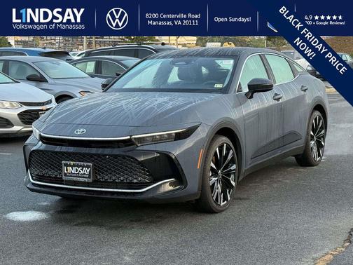 2025 Toyota Crown Platinum