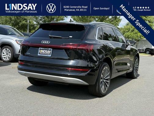 2019 Audi e-tron Premium Plus