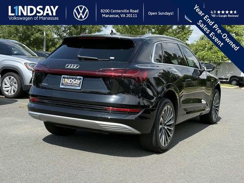 2019 Audi e-tron Premium Plus