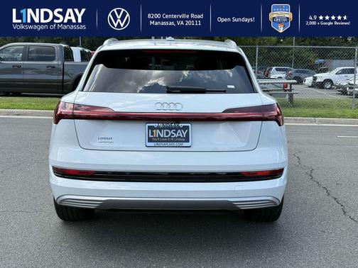 2019 Audi e-tron Premium Plus