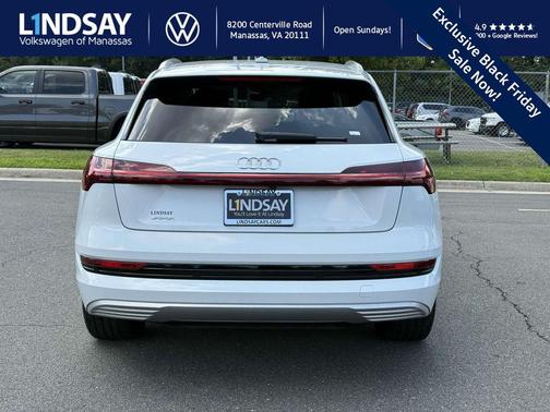 2019 Audi e-tron Premium Plus