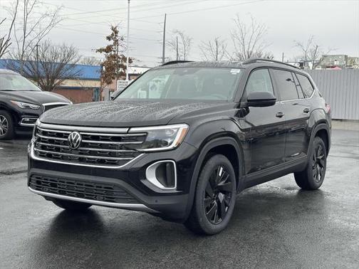 2025 Volkswagen Atlas 2.0T SE w/Technology 4MOTION