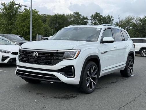 2025 Volkswagen Atlas 2.0T SEL Premium R-Line 4MOTION
