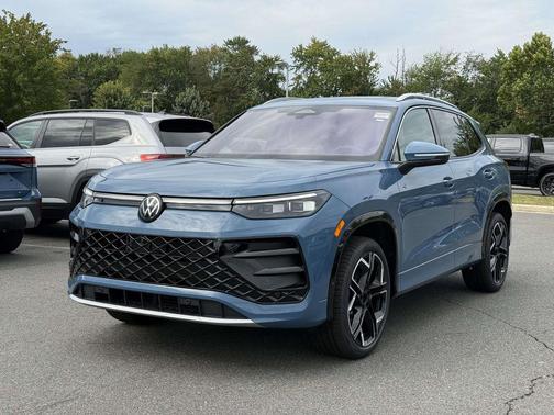 2025 Volkswagen Tiguan 2.0T SEL R-Line 4MOTION