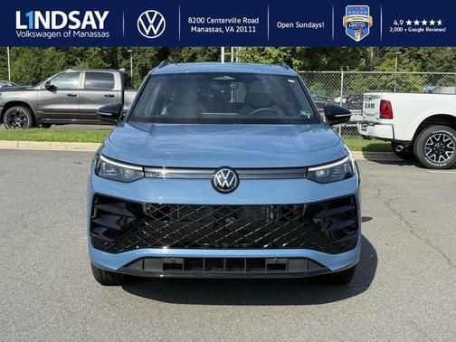 2025 Volkswagen Tiguan 2.0T SE R-Line Black 4MOTION