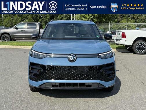 2025 Volkswagen Tiguan 2.0T SE R-Line Black 4MOTION