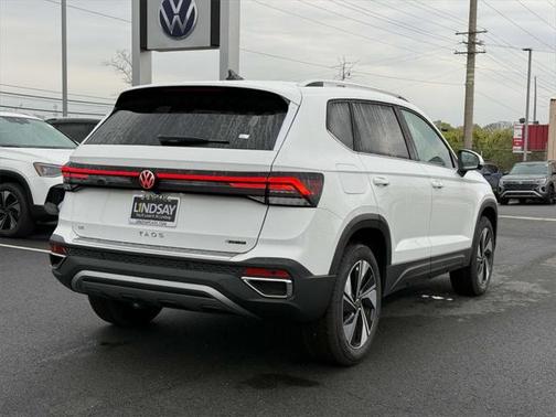 2025 Volkswagen Taos 1.5T SE