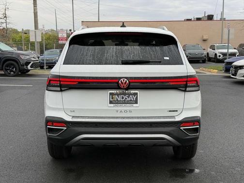 2025 Volkswagen Taos 1.5T SE