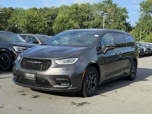 2022 Chrysler Pacifica Hybrid Limited