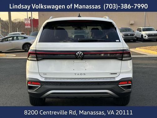 2025 Volkswagen Taos 1.5T SE