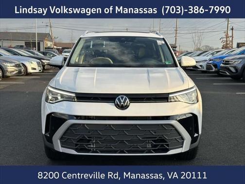 2025 Volkswagen Taos 1.5T SE