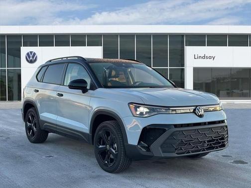 2025 Volkswagen Taos 1.5T SE Black