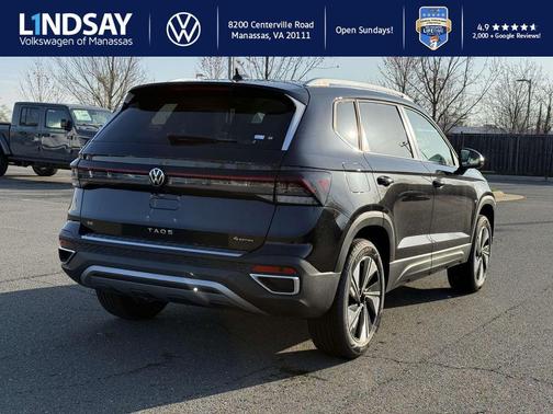 2025 Volkswagen Taos 1.5T SE
