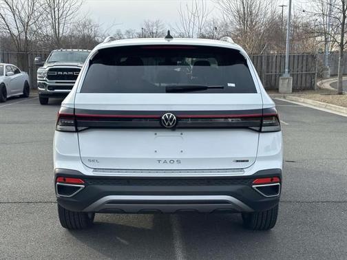 2025 Volkswagen Taos 1.5T SEL