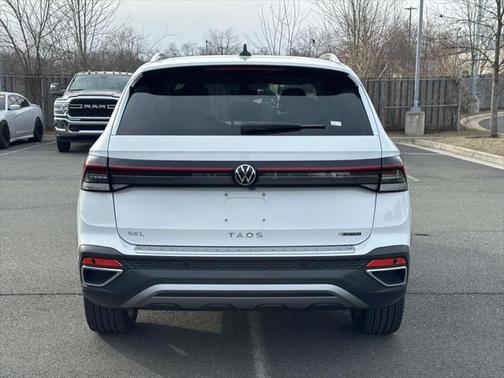 2025 Volkswagen Taos 1.5T SEL