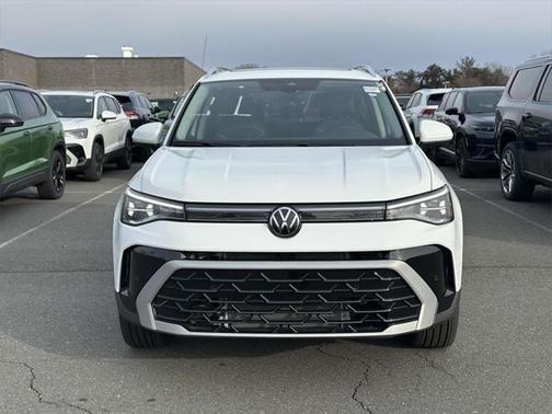 2025 Volkswagen Taos 1.5T SEL