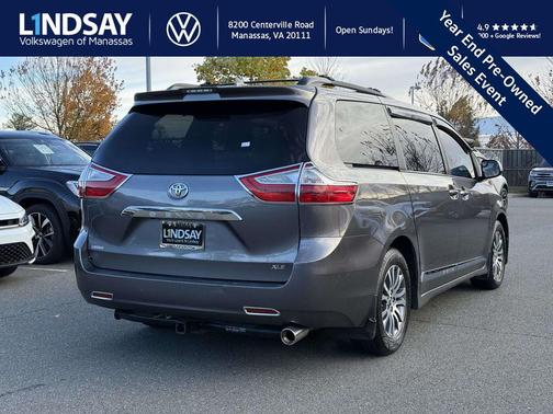 2018 Toyota Sienna XLE
