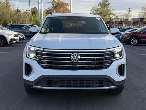 2025 Volkswagen Atlas 2.0T SE w/Technology 4MOTION