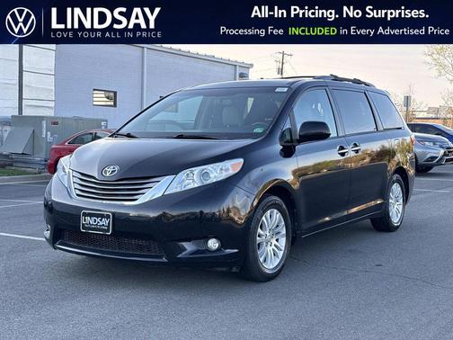 2017 Toyota Sienna XLE Premium