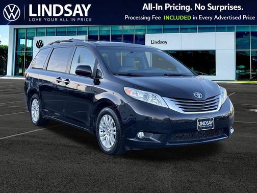 2017 Toyota Sienna XLE Premium